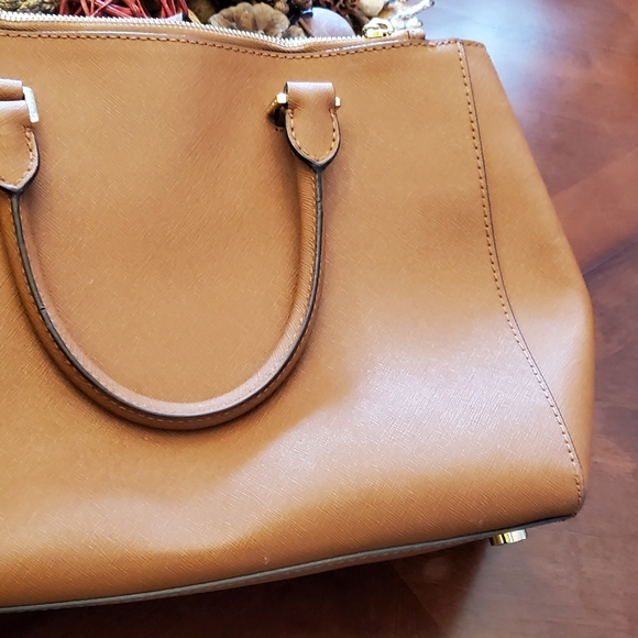 Michael kors hard bag - Picture 4 of 4